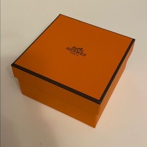 💯% Authentic Hermès Box in PERFECT Condition! ✨